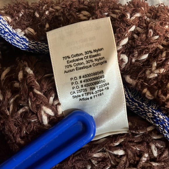 Aritzia Wilfred Eleanore v-neck sweater, amaretto (brown) white, small - Picture 8 of 10